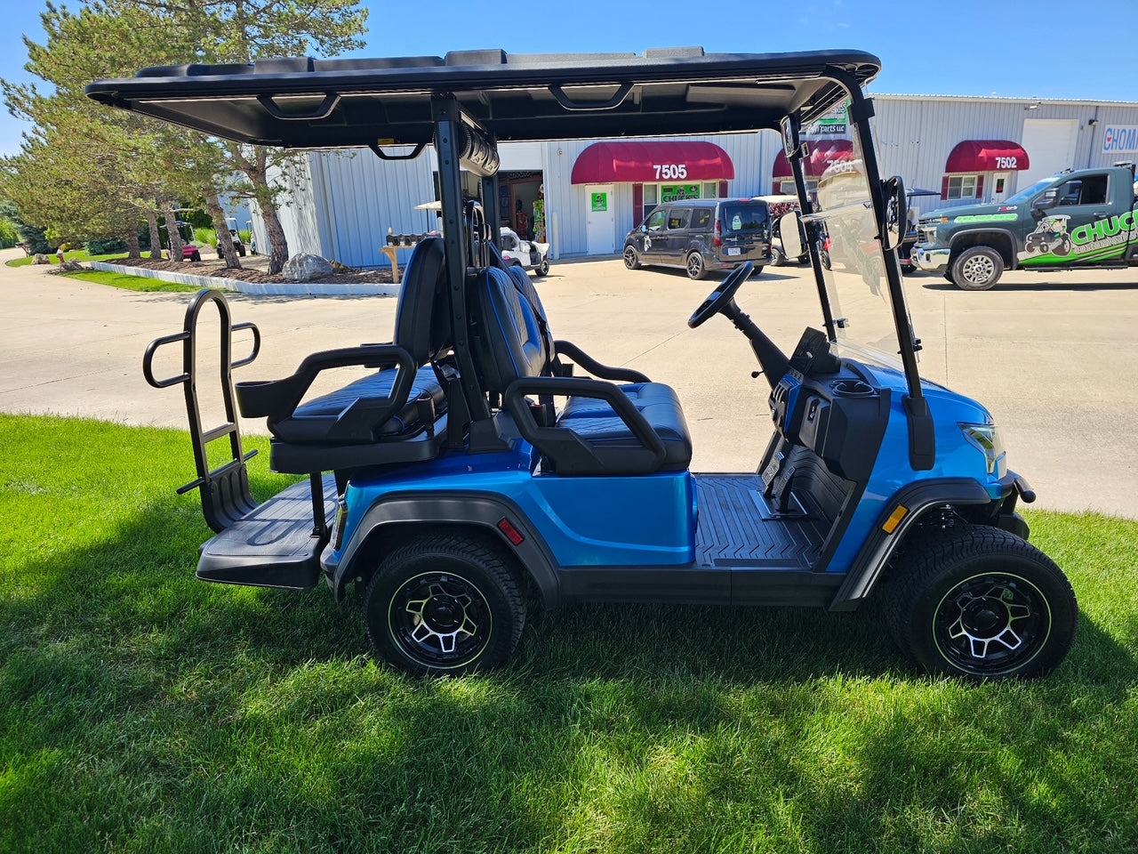 2026 Icon  140 Electric Four Passenger