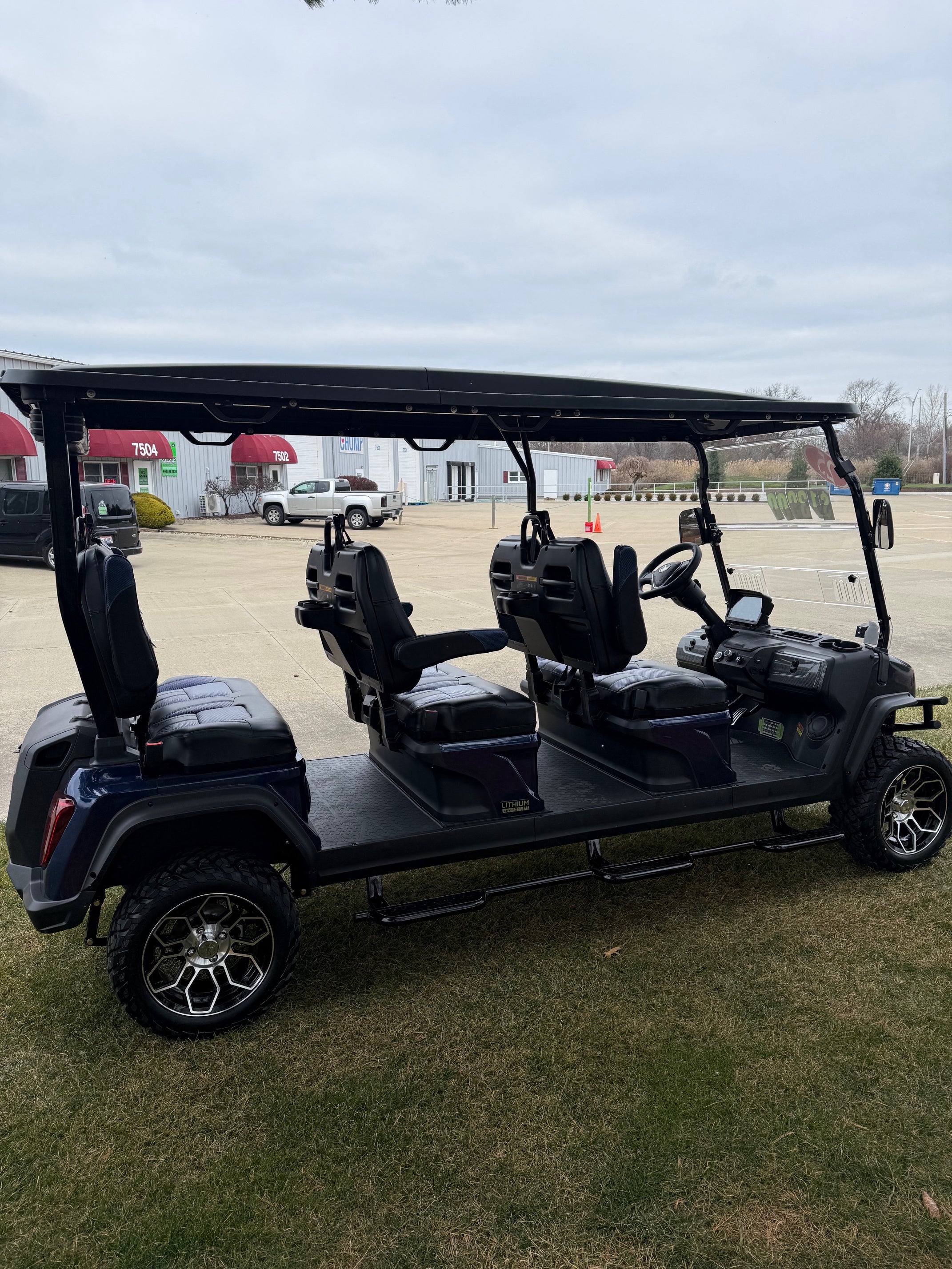 2025 Evolution  D5 6 Maverick LSV Forward Lithium  Six  Passenger