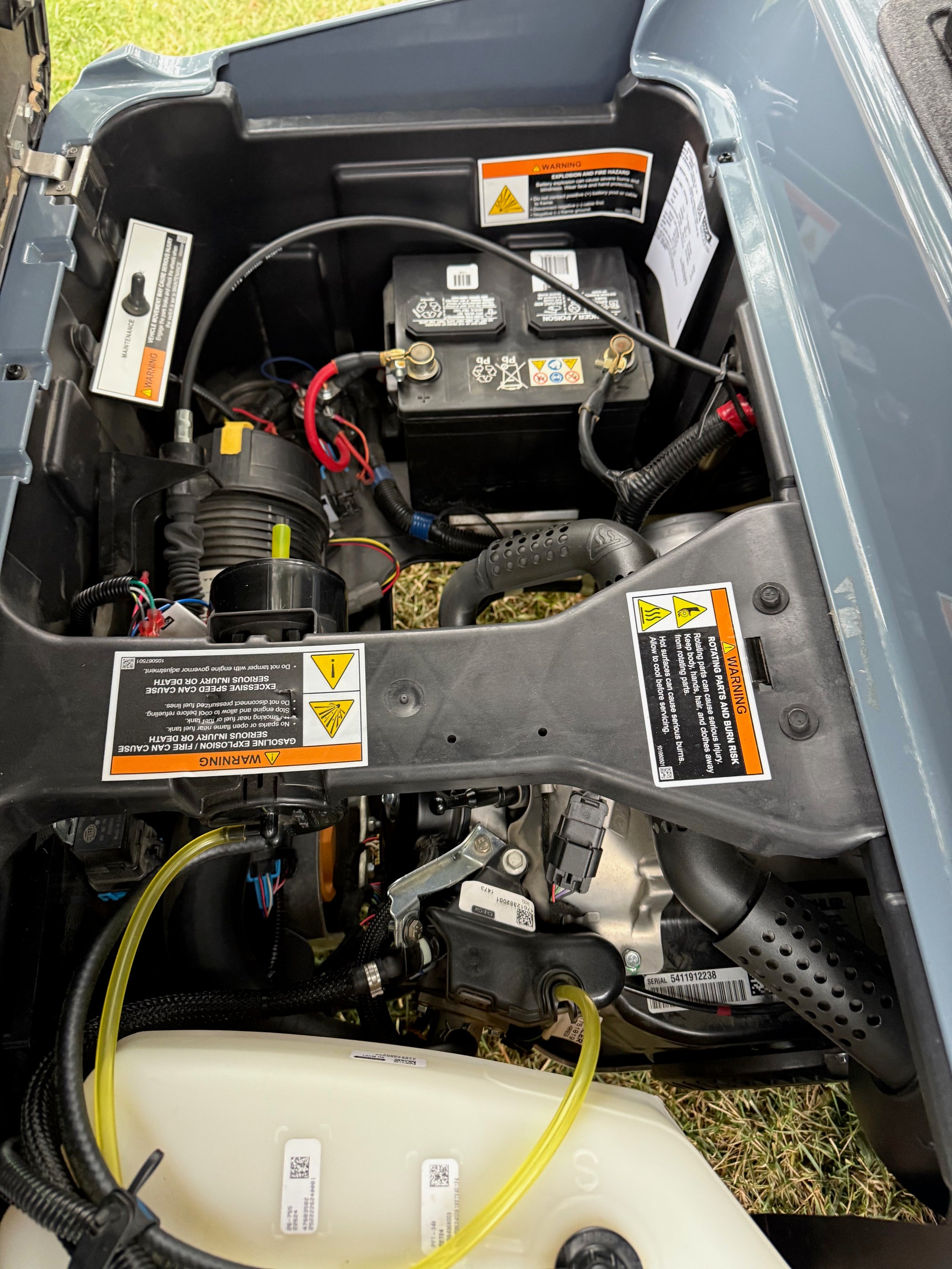 2025 Club Car Onward Gas 4 Passenger Golf Cart