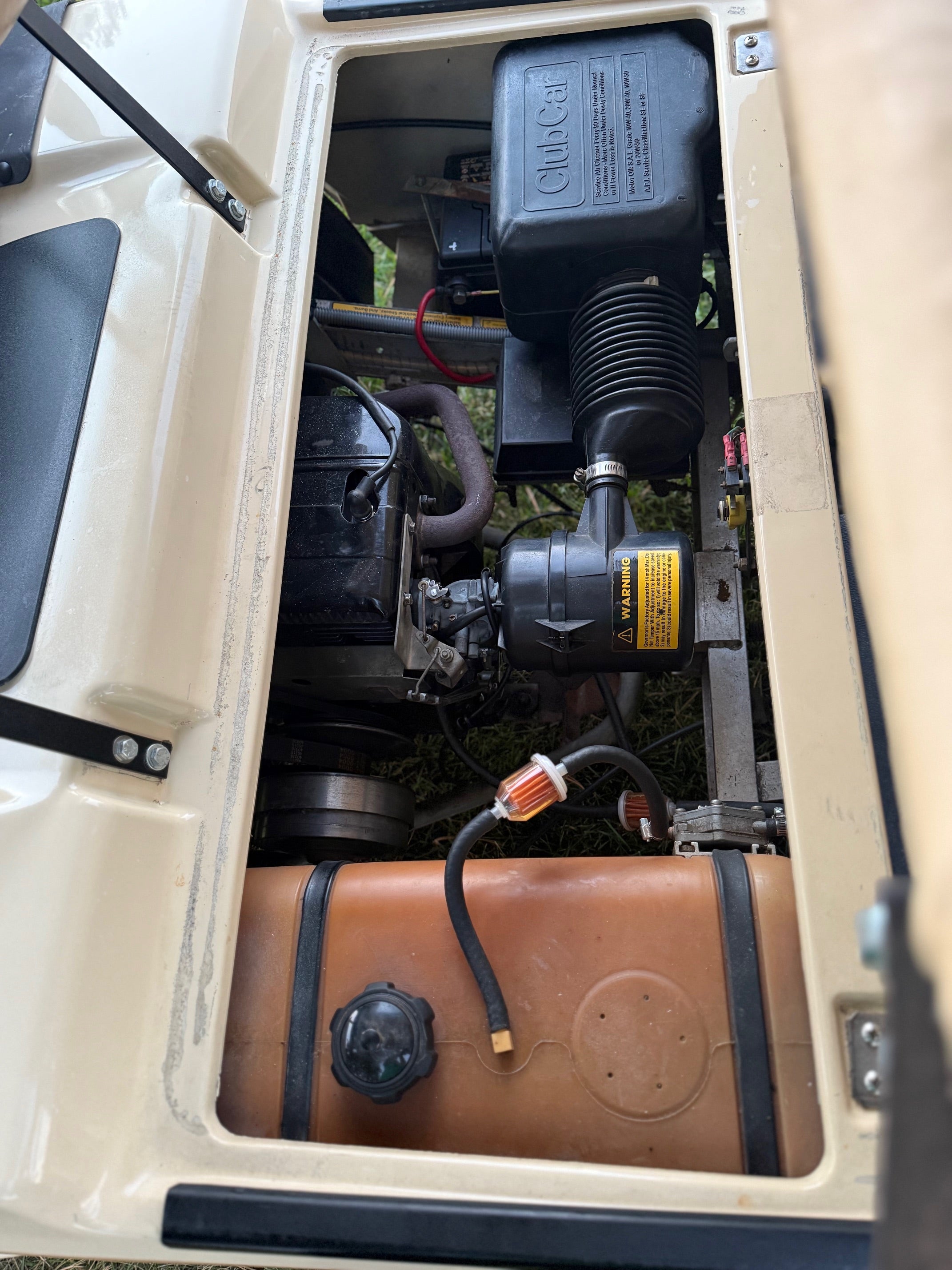 Club Car Ds Gas Four Passenger Golf Cart