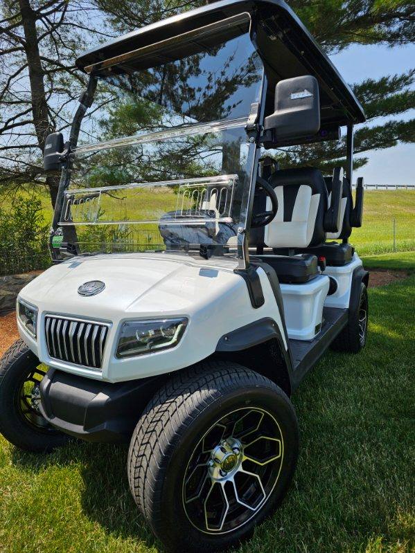 2025 Evolution D5 Ranger Lsv Lithium  Electric   Four Seater Forward Street Ready  Golf Cart